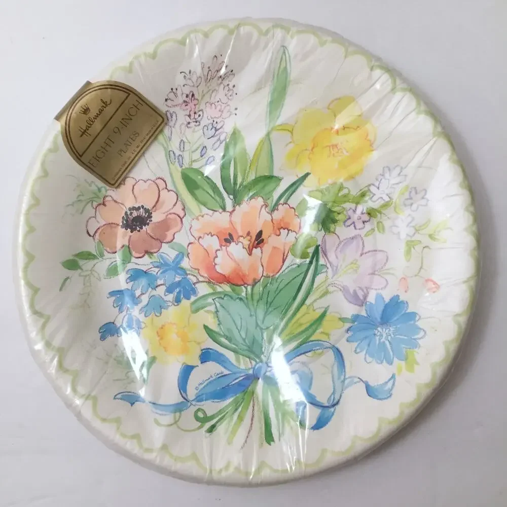 NEW Vintage Sealed Eight 9-inch Paper Plates Floral Bouquet